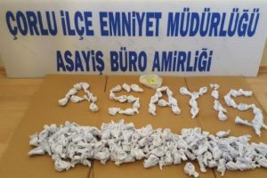 Uyuşturucu ile yakalanan gen&ccedil; tutuklandı