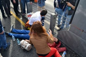Metrob&uuml;s yoluna girdi kazaya neden oldu