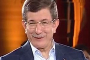 Başbakan Davutoğlu vize i&ccedil;in tarih verdi