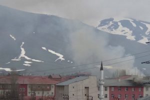 Ter&ouml;r baskısı vatandaşları g&ouml;&ccedil; ettiriyor