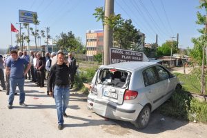 Bursa'da cenaze yolunda &ouml;l&uuml;mden d&ouml;nd&uuml;ler!