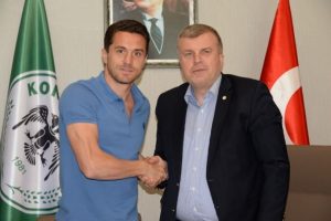 Konyaspor'da Rangelov'un s&ouml;zleşmesi uzatıldı