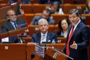 Davutoğlu'ndan AKPM'de K&uuml;rk&ccedil;&uuml;'ye 'T&uuml;rk&ccedil;e' tepkisi