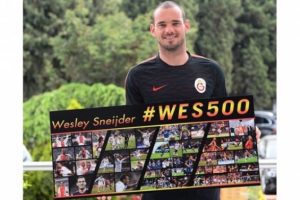 Wesley Sneijder, kul&uuml;p kariyerinin 500. ma&ccedil;ına &ccedil;ıkacak