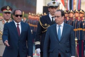 Milyar dolarlık anlaşmalar Hollande'a darbeyi unutturdu