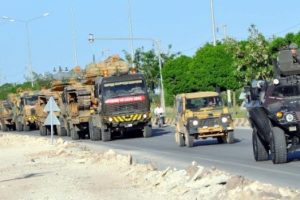 Kilis'e tank ve zırhlı ara&ccedil; sevkiyatı
