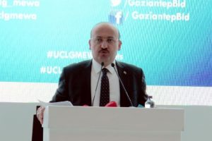 Yal&ccedil;ın Akdoğan: "Bir&ccedil;ok meselede yalnız bırakıldık"
