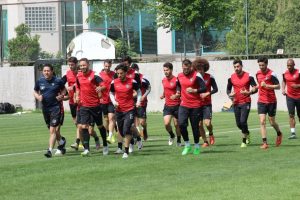 Denizlispor'da hakeme &ouml;fke dinmiyor