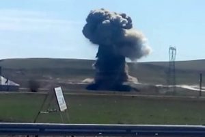 Bomba y&uuml;kl&uuml; ara&ccedil; b&ouml;yle imha edildi