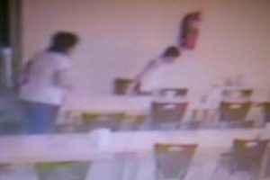 Yurtta engelli &ccedil;ocuğa kahvaltıda şiddet