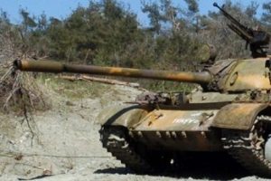 Esad T&uuml;rkmendağı'nı hava ve karadan bombalıyor