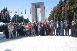 Bursa Orhanelililerden şehitlik ziyareti
