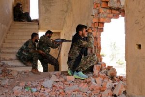 Suriye'de 2 YPG'li &ouml;ld&uuml;