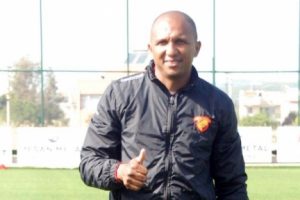 Aurelio, takımın tamamından faydalanmak istiyor
