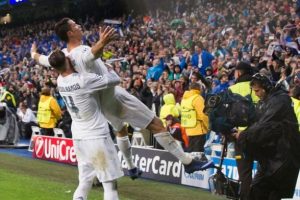 Ronaldo imza i&ccedil;in masada!