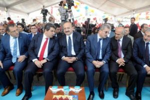 Başbakan Yardımcısı Yal&ccedil;ın Akdoğan, İstanbul'da konuştu