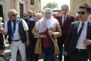 Akşener: Vallahi belinde silah olanlar beni ezemedi