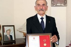 Mal varlığını TSKGV'ye bağışladı
