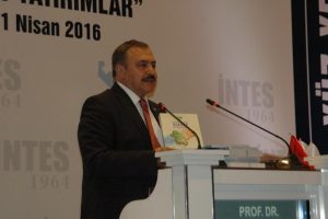 Bakan Eroğlu "T&uuml;rkiye'nin su işleri"ni anlattı