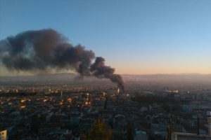 Bursa'da tamirhanede yangın