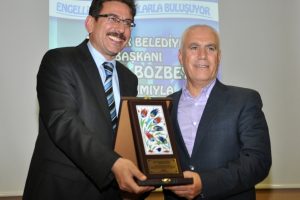Bursa'da engelli vatandaşlar Bozbey'le buluştu