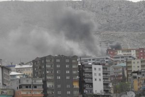 112 Acil Komuta Merkezi &ccedil;evresine patlayıcı d&ouml;şediler!