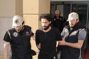 Adana'da IŞİD'e eleman kazandıran Suriyeli 2 kardeş tutuklandı