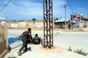 Kamışlı'da Suriye askerleri ile YPG arasında &ccedil;atışma s&uuml;r&uuml;yor