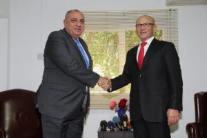 T&uuml;rkeş, KKTC'de Mehmet Ali Talat ile g&ouml;r&uuml;şt&uuml;