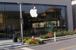Apple'ın kurucusundan bomba gibi itiraf!