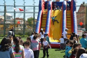 Bursa'da &ouml;d&uuml;ll&uuml; park a&ccedil;ılışı