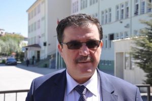 Tacizden tutuklanan &ouml;ğretmene disiplin soruşturması başlatıldı