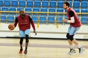 Trabzonspor Medical Park'ta &ouml;deme krizi &ccedil;&ouml;z&uuml;ld&uuml;