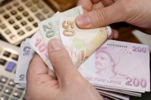 Bakanlık "Kıdem tazminatı yarıya d&uuml;şs&uuml;n" diyor