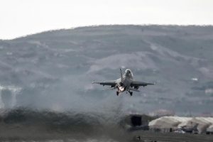 Hakkari &Ccedil;ukurca'da hava hareketliliği!