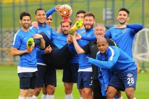 Kasımpaşa, Galatasaray ma&ccedil;ı i&ccedil;in kampa girdi
