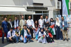 Arap &ouml;ğrenciler Bursa'da T&uuml;rk misafirperverliğine hayran kaldı