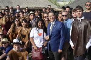 Rotary d&uuml;nya gen&ccedil;lerini buluşturdu