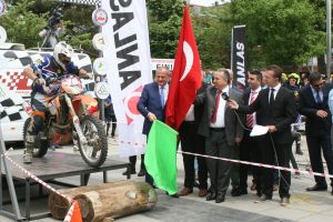 Enduro ŞAmpiyonası D&uuml;zce'de başladı