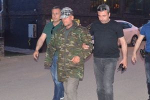 19 yıldır aranan &ccedil;ifte cinayet sanığı ormanda yakalandı!