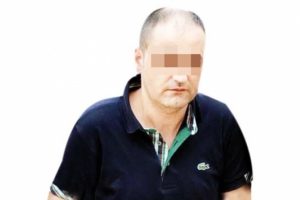 Firari&nbsp;mahk&ucirc;m 5 &ccedil;ocukla ka&ccedil;acaktı