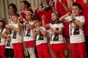 Avrupa'da 23 Nisan coşkuyla kutlandı