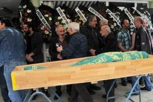 Kazım Koyuncu'nun babası son yolculuğuna uğurlandı