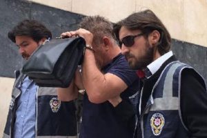 Kadınları 'evlilik vaadiyle' dolandırmış
