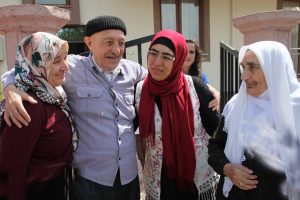 Bursa'da Ahıska T&uuml;rkleri'nin 71 yıl sonra gelen mutluluğu