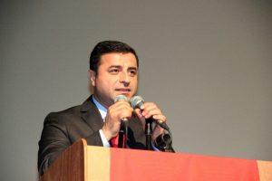 Demirtaş: PKK'yı destekleyen biz değil sizin hatalı politikalarınız
