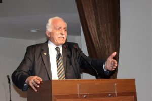 Kamalak'tan liderlere usl&uuml;p eleştirisi