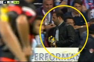 Fenerbah&ccedil;e forması alan Trabzonsporlu'ya dayak!