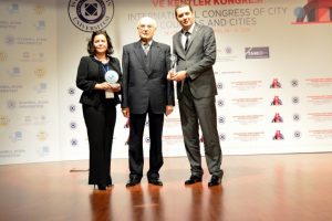 Bursa Kent Konseyi'ne &ouml;d&uuml;l