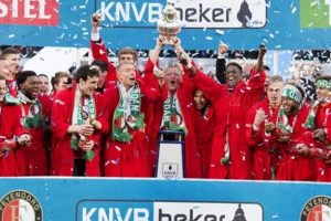 Kuyt'lı Feyenoord kupa şampiyonu!